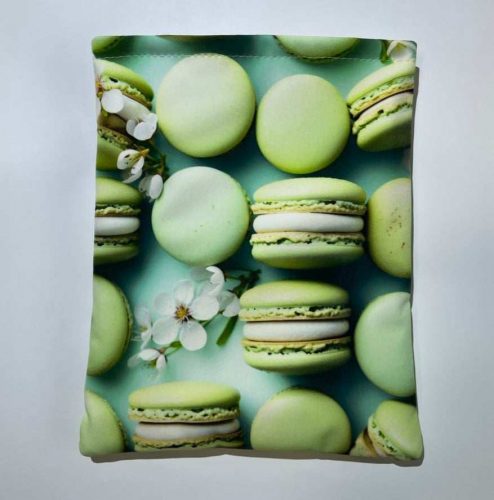 Macaron mintás könyvtok